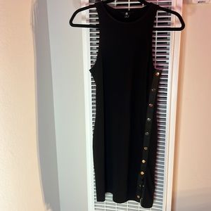 high neckline Guess dress